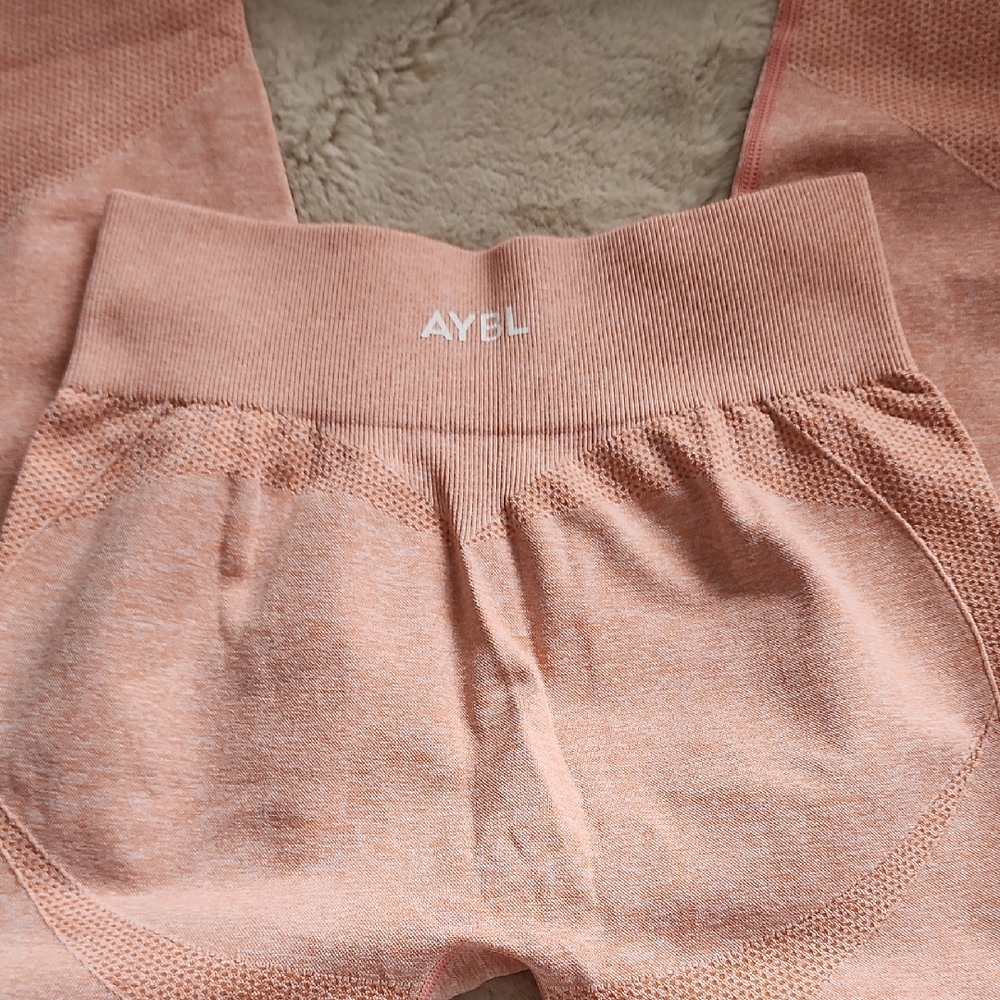 AYBL Women's Seamless Leggings in Soft Peach